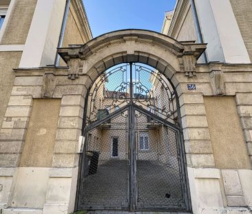 Appartement à louer - REIMS- HYPER CENTRE - Photo 5