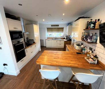 Carter Croft, Preston - Photo 1