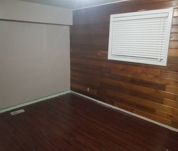 1 bedroom student basement for Rent - Photo 1