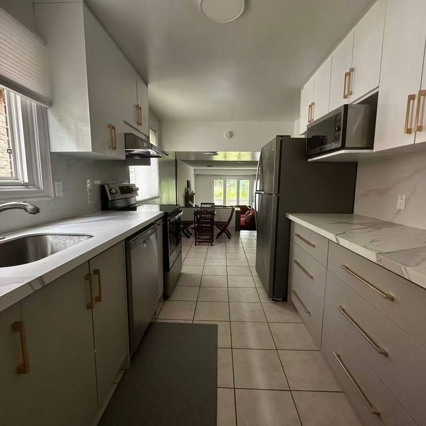 For Lease - 15 Harnworth Drive, Toronto, Ontario - Photo 1