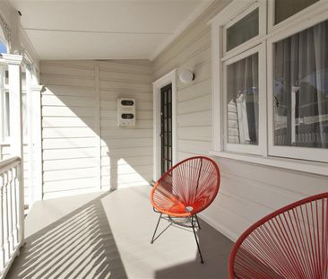 Modern spacious family home in Grey Lynn - Photo 3