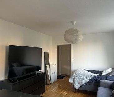 Snevringevägen, Hallstahammar - Photo 1