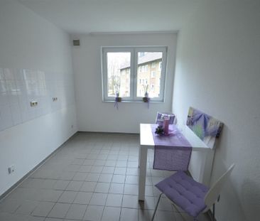 Moderne Wohnung mit sonnigem Balkon! - Photo 2