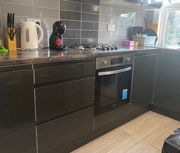 Room in a Shared House, Northbrook Road, IG1 - Photo 2