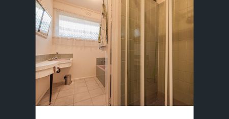 Well Located Family Home! - Photo 3