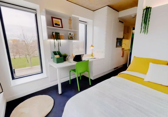 Silver Studio Plus - Photo 1