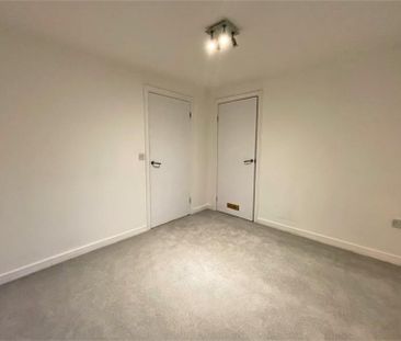 1 Bedroom Apartment To Let - Photo 6