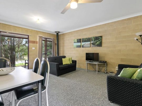 2 Bedroom Unit In Stunning Country Setting Close to Mullum - Photo 1
