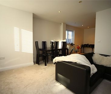 Cirencester Road, Charlton Kings, Cheltenham - Photo 4