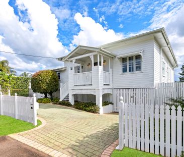 Queenslander Charm Meets Modern Living - Photo 3