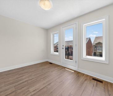 For Lease - 2936 Whites Road, Pickering, Ontario - Photo 6