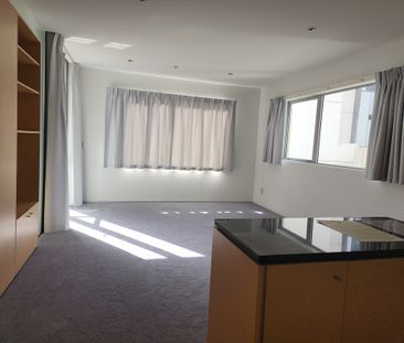 35b/10 Ebor Street, Wellington Wellington - Photo 2