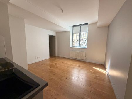 Location Appartement 1 pièce 35m² LYON 5ème - Photo 2
