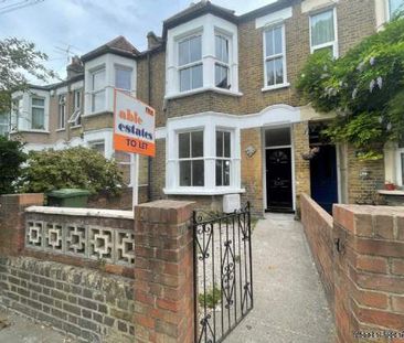 3 bedroom property to rent in London - Photo 3