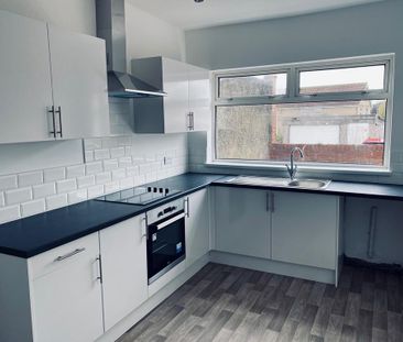 3 bedroom terraced house to rent - Photo 5