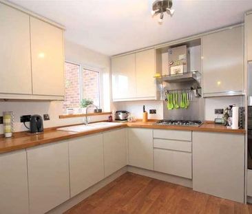 Carnoustie, Bracknell, Berkshire, RG12 - Photo 6