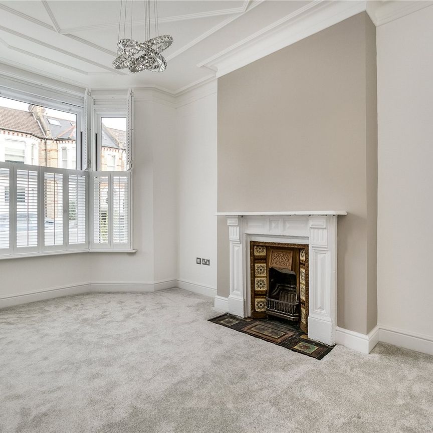 Chestnut Grove, Balham, SW12, London - Photo 1