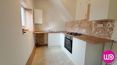 2 bedroom terraced house to rent - Photo 4