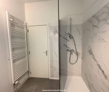 LIÈGE – COINTE – TB appart. rénové, 2 ch, gar.,jard. - Loyer: 1 050... - Photo 3