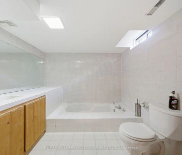 32 Hearne Crescent #Basement - Photo 4