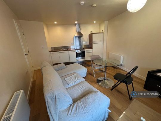 1 bedroom flat to rent - Photo 1