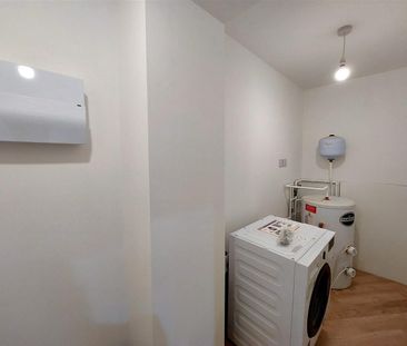 Blenheim Terrace, Scarborough - Photo 6