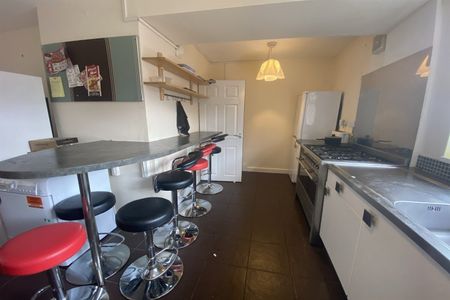 Lilac Grove (Room 1), Beeston, NG9 1PE - Photo 4