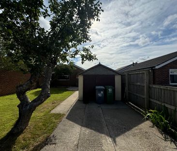 Eastfield Crescent, Badger Hill - P10873 - Photo 6