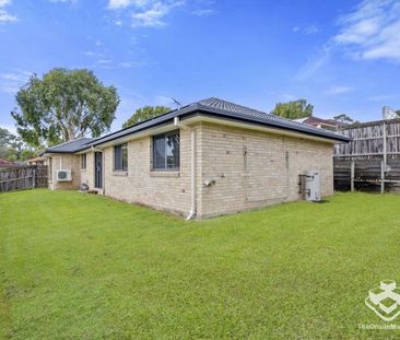 Well-Presented 4-Bedroom Home with Spacious Yard - Photo 4