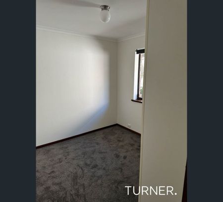 14 Camille Street, Hallett Cove, SA 5158 - Photo 2