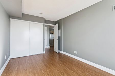 For Lease - 7 North Park Road Unit# 1202, Vaughan, Ontario - Photo 4