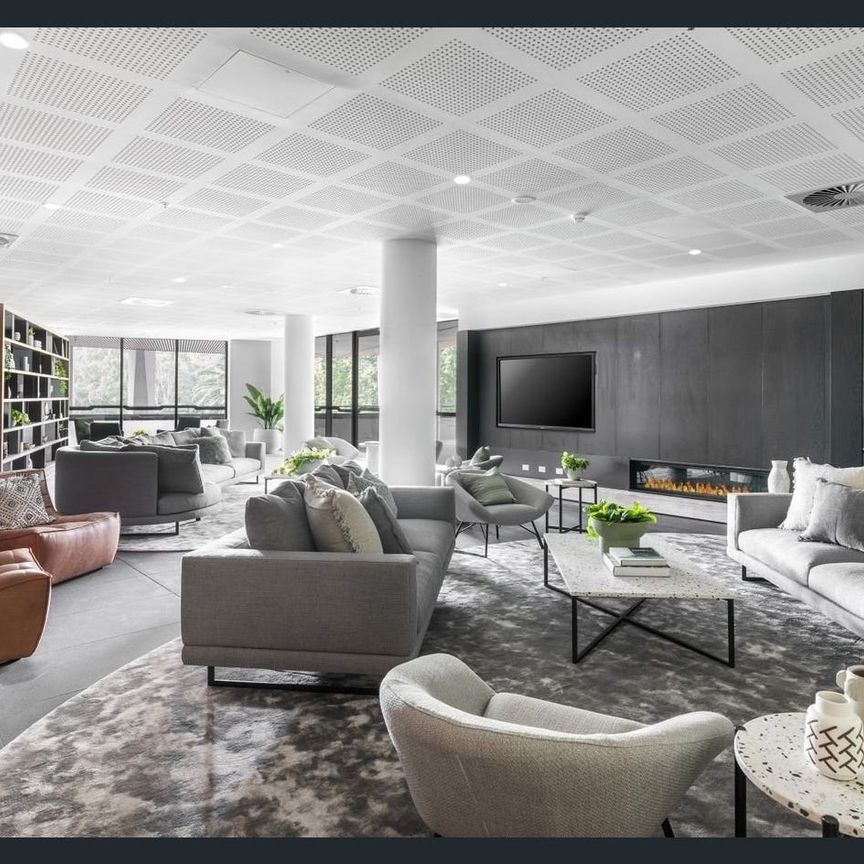 Stylish Inner-City Living in the Heart of Abbotsford - Photo 1