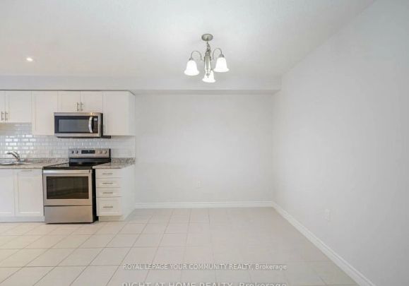 Property For Lease | X9249930 - Photo 1