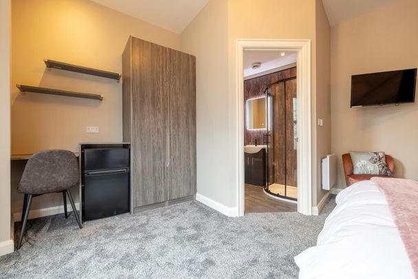 Room 2 Shared Accommodation, 80 Southwell Road, Room 2, Bangor, BT20 3AE - Photo 1