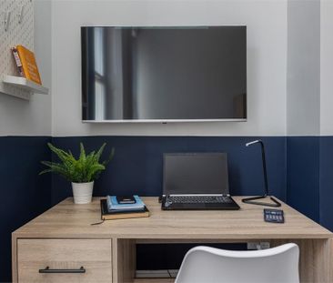 Studio to rent - Photo 1