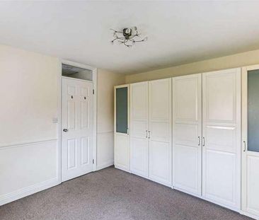 Barnfield Way, Hurst Green, Oxted, RH8 - Photo 4