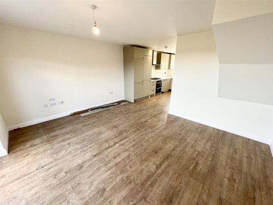 Greenways Road, Tatenhill, Burton Upon Trent DE13 9GE - Photo 1