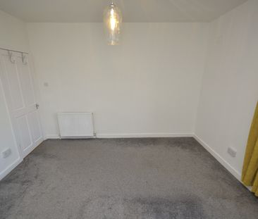 2 bed flat to rent in Paisley Road West, Glasgow, G52 - Photo 5