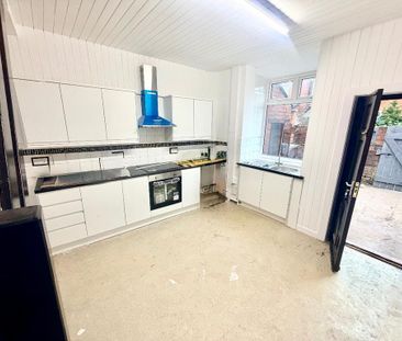 2 bedroom terraced house to rent - Photo 2