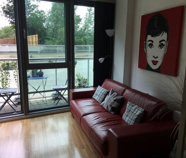 1 Bed Flat, George Hudson Tower, E15 - Photo 1