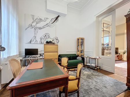 Gelijkvloerse verdieping met één slaapkamer in Saint-Gilles - Photo 4