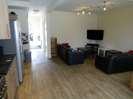 10 Devon Place - Photo 1