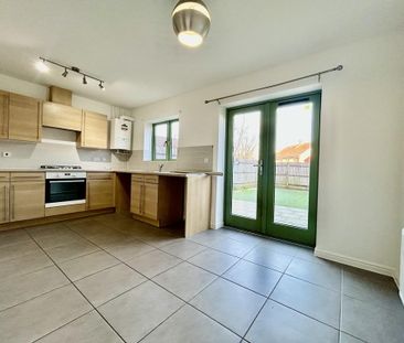 3 bedroom semi-detached house to rent - Photo 5