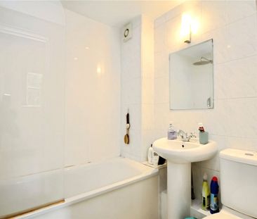 Earlsfield Road, London, SW18 3DT - Photo 4