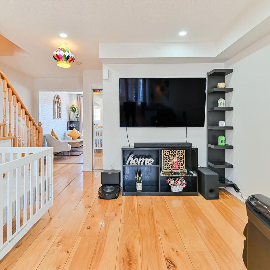 For Lease - 1128 Dundas Street Unit# 98, Mississauga, Ontario - Photo 1