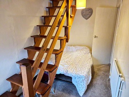 3 bedroom terraced house to rent - Photo 3