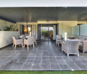 Ground Floor Apartment in Los Flamingos - Photo 3