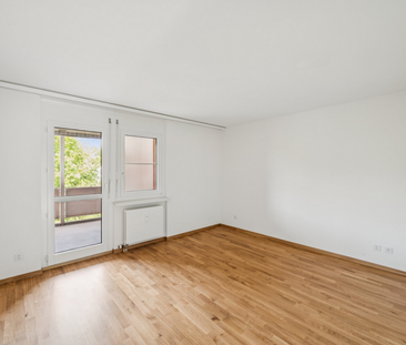 Schöne, ruhige Wohnung direkt an der Birs - Photo 1