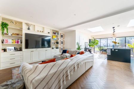 7 bedroom semi-detached house to rent - Photo 4
