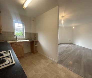 2 bedroom apartment to rent - Photo 3